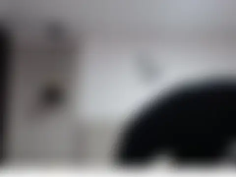 YiniBelleのライブチャットルーム