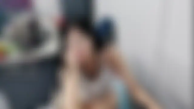 Chat soba uživo modela xlin-baby
