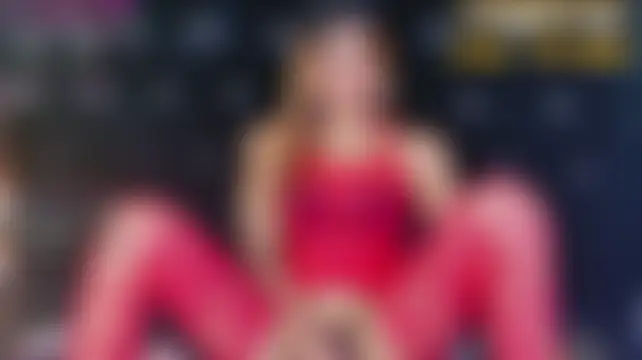 Antonia_Morphy Pertunjukan Webcam