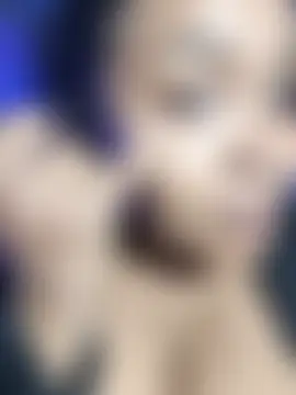 Phòng Chat Trực Tiếp Evelyn_A
