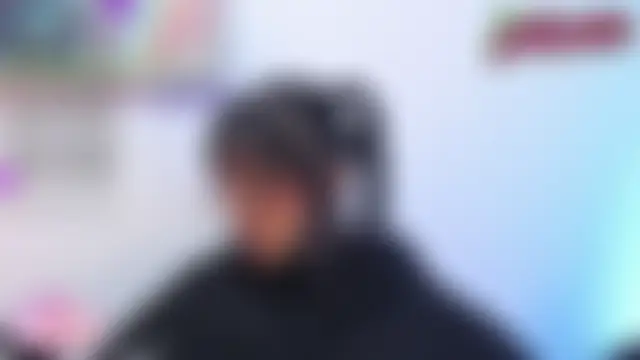 Julls420_ Live Chatraum