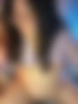 Chatroom en direct de CurlyMilf_Vannexxxa