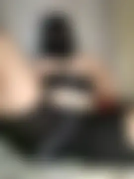 Carolin_batrona Chat XXX in diretta