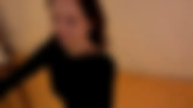 Ariadna_Shy's Live Chat Room