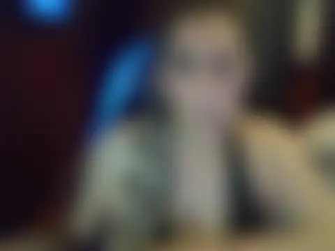 la-fee-pas-chier's Live XXX Chat