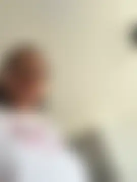 Živá chatovací místnost badm4h