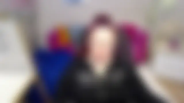 Živá chatovací místnost kuri_u