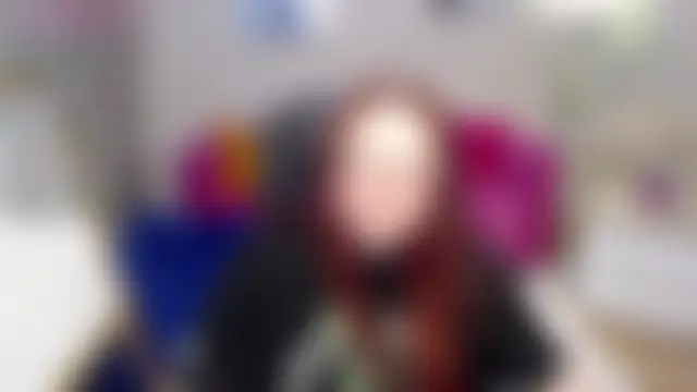 غرفة دردشة kuri_u المباشرة