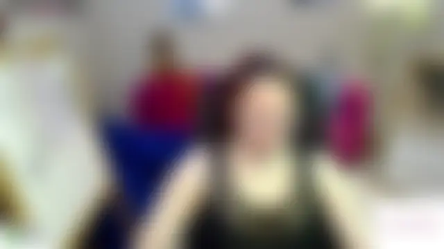 חדר צ'אט בשידור חי של kuri_u