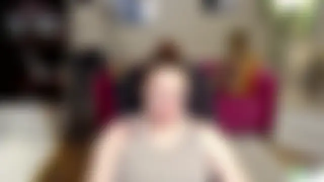 kuri_u élő chatszobája