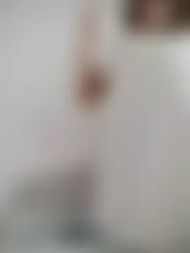 chloe_bitelly_: δωμάτιο απευθείας συνομιλίας