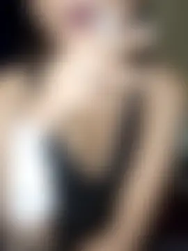 غرفة دردشة TrendyTales_ المباشرة