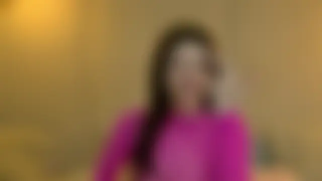 Онлайн чат XXX EllieWest