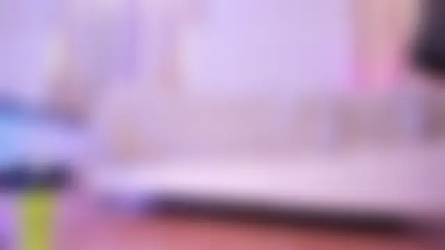 abril_snow's Live Chat Room