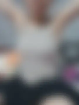 Hayaya11's Live Chat Room