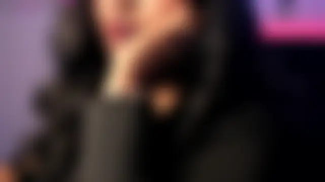 Kamala_Khan_Tx's Live Chat Room