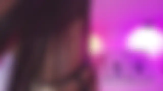 Maddie_T18 现场XXX聊天