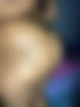 XXX chat uživo modela ThickYellow13