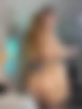 NahomiRoss Chat Room in diretta