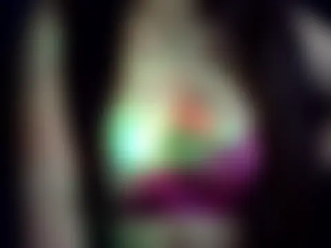 anvika_1709 Adlı Modelin Canlı Sohbet Odası