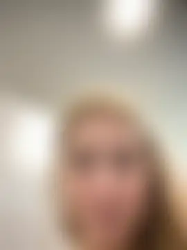 blonde_exe: απευθείας σέξι σόου στην κάμερα