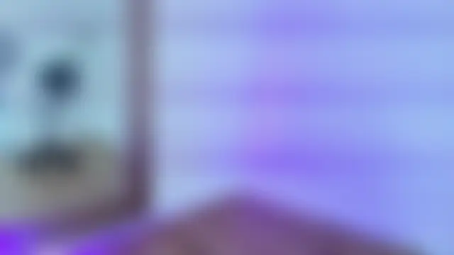 Katey_Curvy01_ élő chatszobája