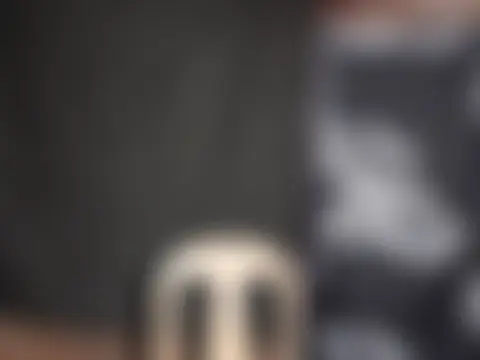 urgirlyflor élő chatszobája