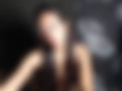 Phòng Chat Trực Tiếp urgirlyflor