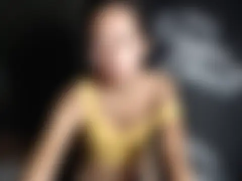 urgirlyflor Adlı Modelin Canlı Sohbet Odası