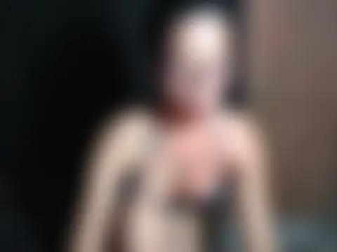 غرفة دردشة urgirlyflor المباشرة