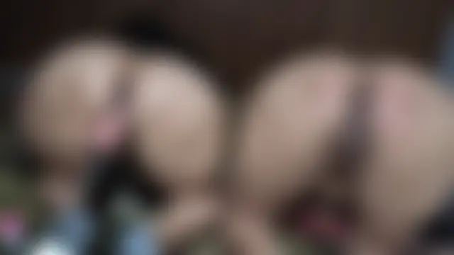 Pokazy przed kamerką – queen__mumbai