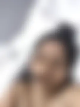חדר צ'אט בשידור חי של Anushka_Singh0