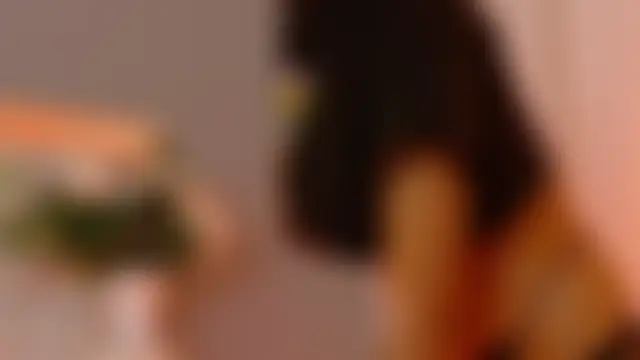 AraLewis Live Chatraum