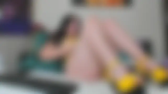 Živá chatovací místnost GoldenLunaa