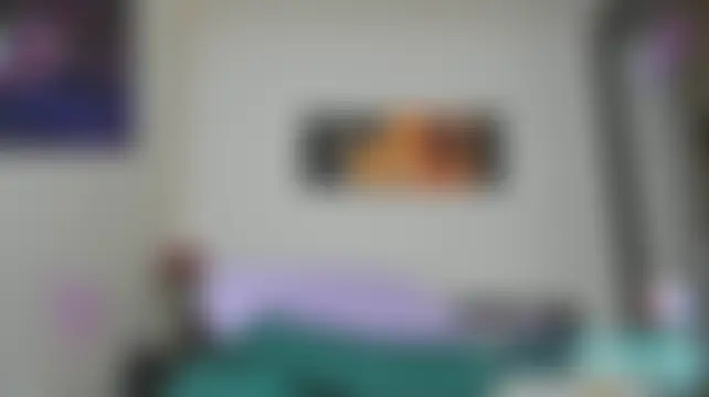 GoldenLunaa's Live Webcam Chat