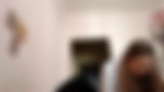 JanineThielman's Live Chat Room