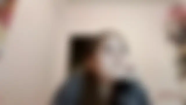 JanineThielman Adlı Modelin Canlı Sohbet Odası