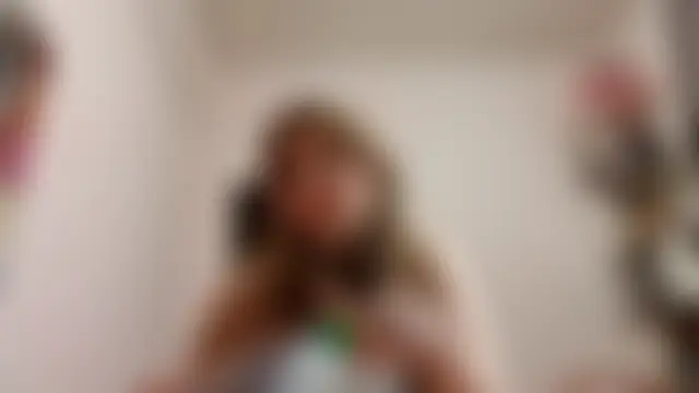 Pokój czatu na żywo – JanineThielman