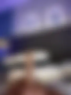 LilyBauer Chat Room in diretta