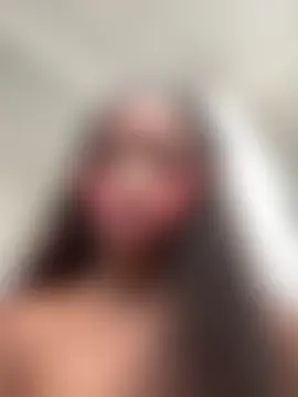 LiaTrainor: δωμάτιο απευθείας συνομιλίας