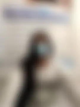 _Luna-Office1 élő chatszobája