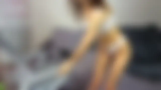 Tiffany-Grace: δωμάτιο απευθείας συνομιλίας