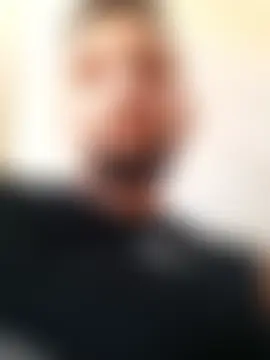 Luccareli10 লাইভ চ্যাট রুম
