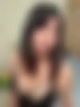 vivi131927's Live Chat Room