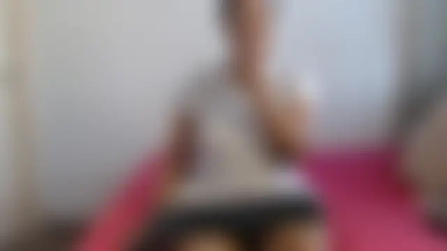 Živá chatovací místnost JuicyThickAss