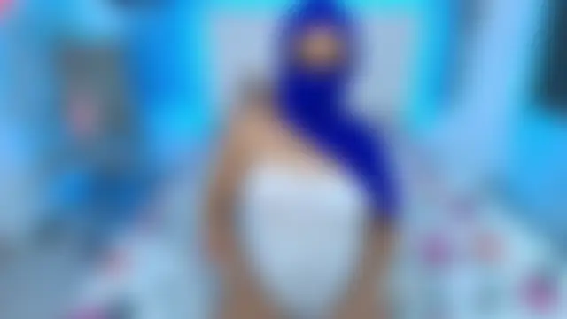 ZainaNour লাইভ চ্যাট রুম