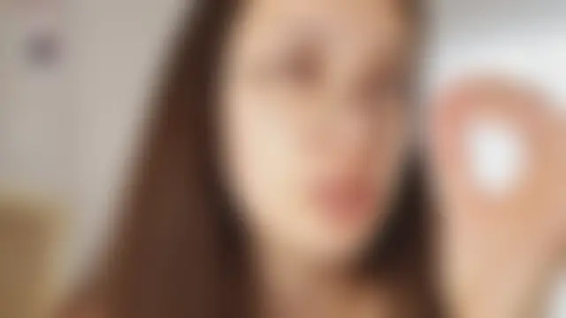 IsauraHolleman Live chatroom