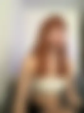 Chat XXX en directo de SofiaBloomy