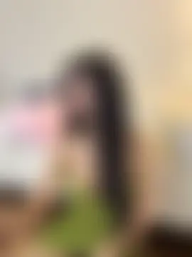 Xiaozuzongo1 Adlı Modelin Canlı Sohbet Odası