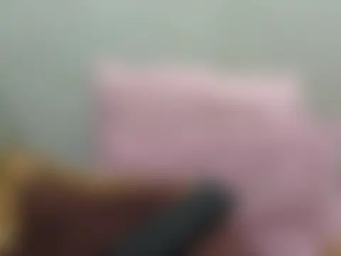 LittleVirginAngel লাইভ চ্যাট রুম